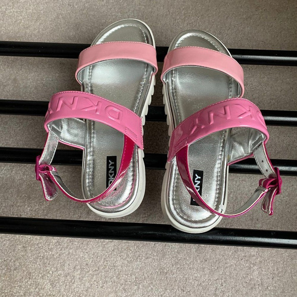 DKNY Kids Josie Logo Sandals - NEW NWOB - Picture 5 of 9